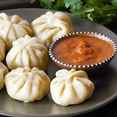 Momos