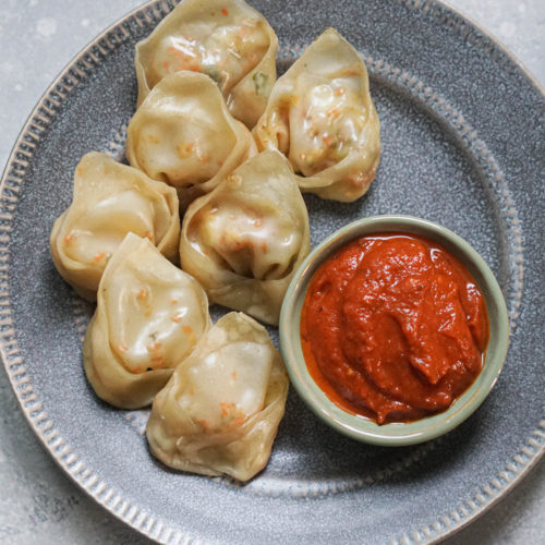 Momos