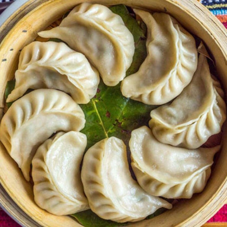 Momos